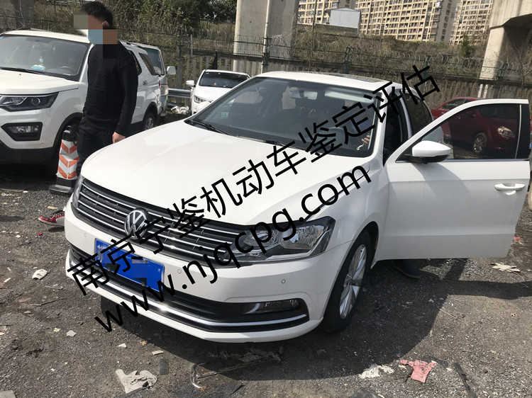 租赁车辆丢失，定位寻找后，车架号及发动机号已被篡改。委托溯源-----车辆唯一性鉴定